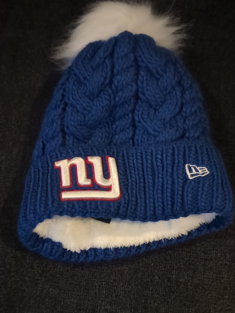New York Giants Women's Winter Hat - Picture 3 of 4
